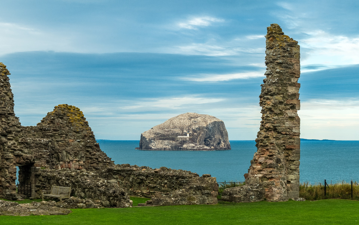 Tantallon Castle: Things to See Between Edinburgh and Aberdeen